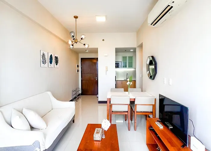 1br In Mactan Newtown Pool And Beach!
