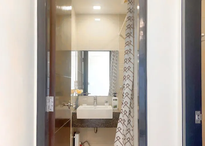 Apartment 1br In Mactan Newtown Pool And Beach! *