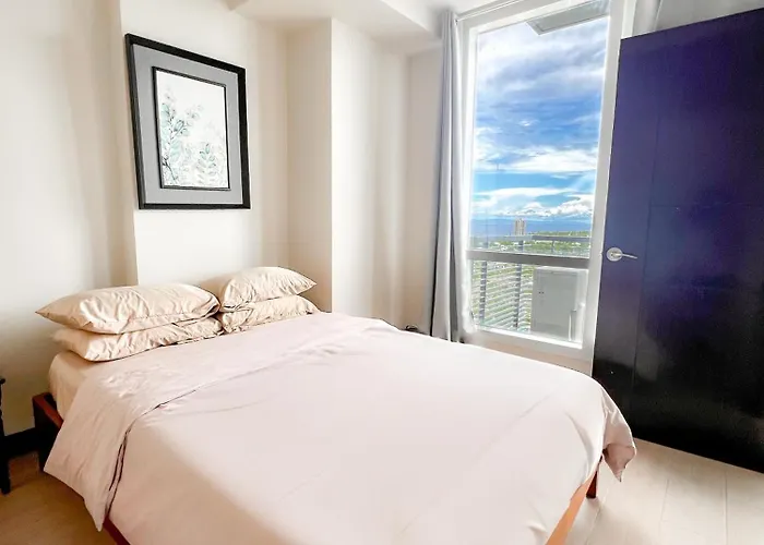 1br In Mactan Newtown Pool And Beach!